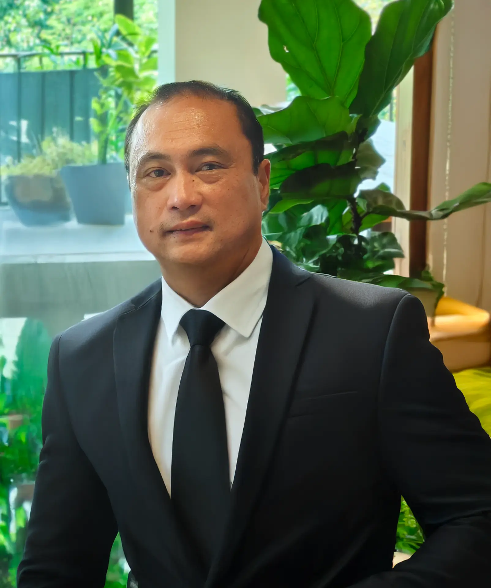 Portrait of Warren Delfin